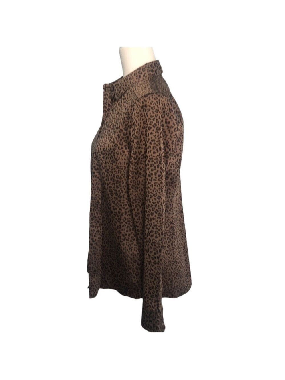 Chico's Animal Print No Iron Coolmax All Season Career Long Sleeve Shirt - Picture 6 of 16